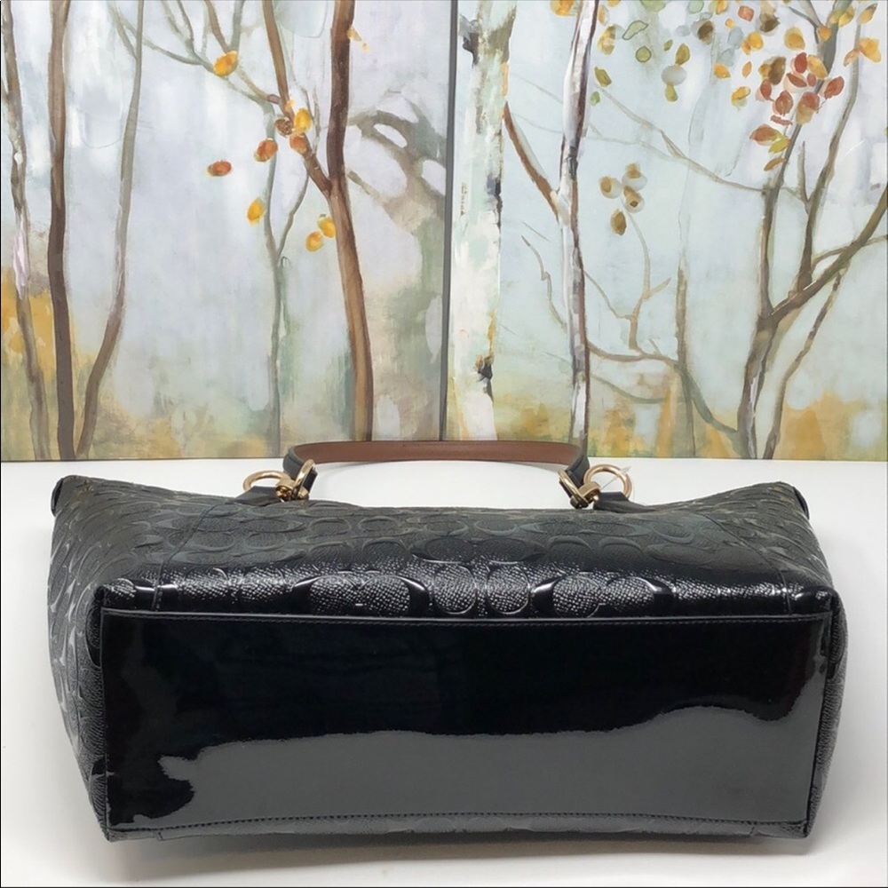 NWT Coach signature Ava Patent tote - Picture 5 of 7